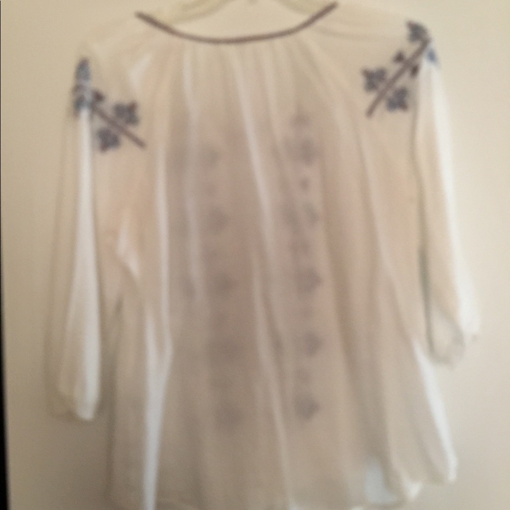 Shirt - Picture 3 of 3